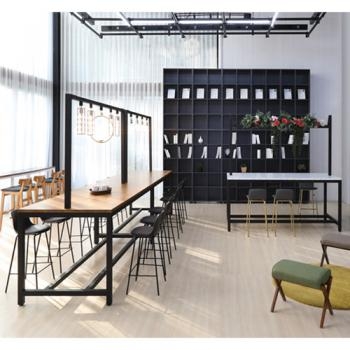 디셀 카페테리아 테이블