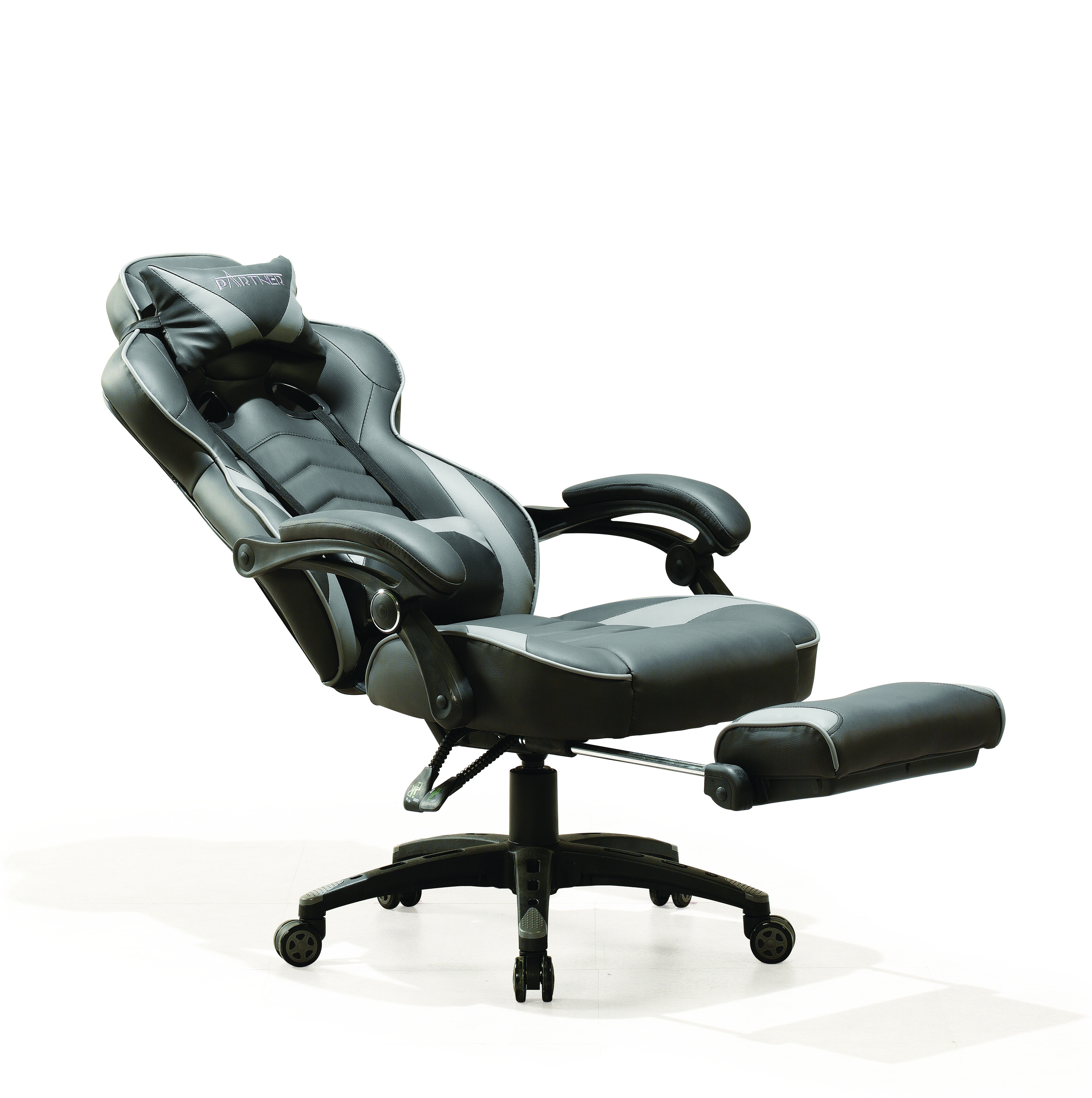 피어스 게이밍의자