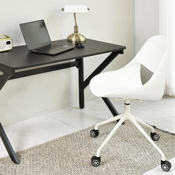 [VFC-RIPW-116] 립 이동식 회의용의자