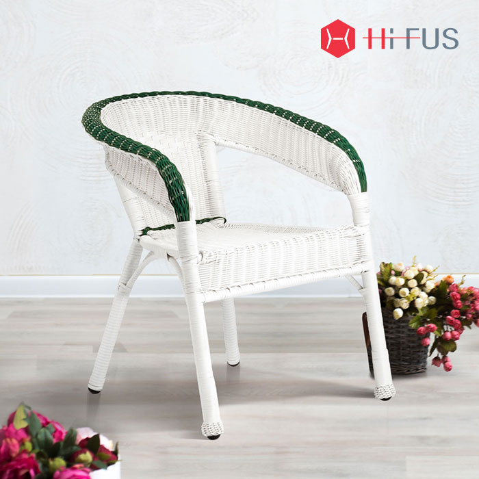 라쿤 화이트 라탄 의자