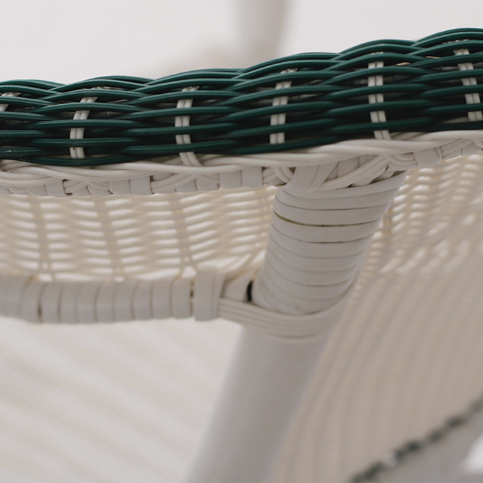 라쿤 화이트 라탄 의자