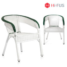 라쿤 화이트 라탄 의자