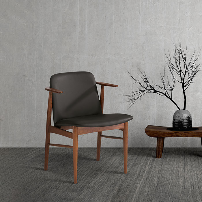 HFC-2104 라떼 원목체어