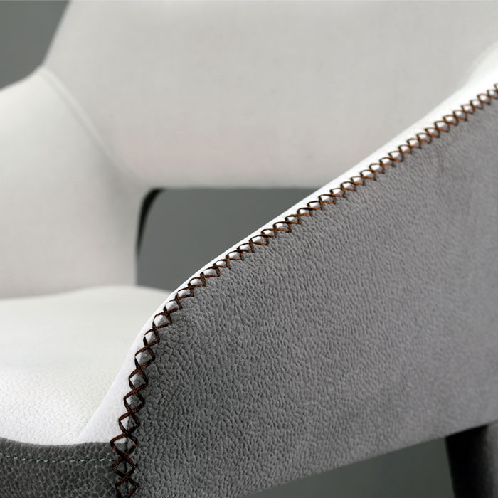 HFC-1002 아라 패브릭 의자