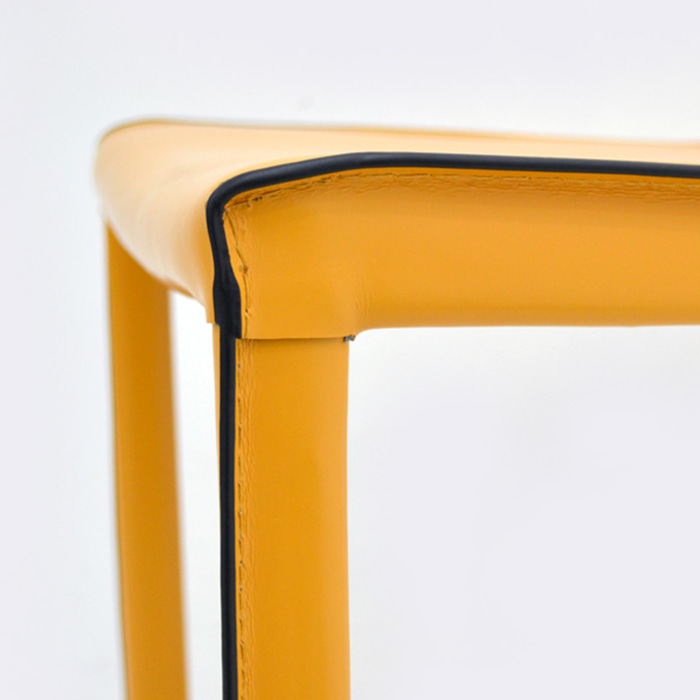 마룬 체어. Maroon chair (옐로우)