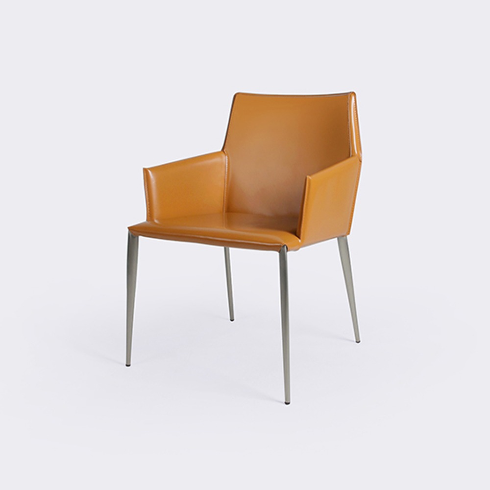 주노 암체어. Juno armchair (머스타드)