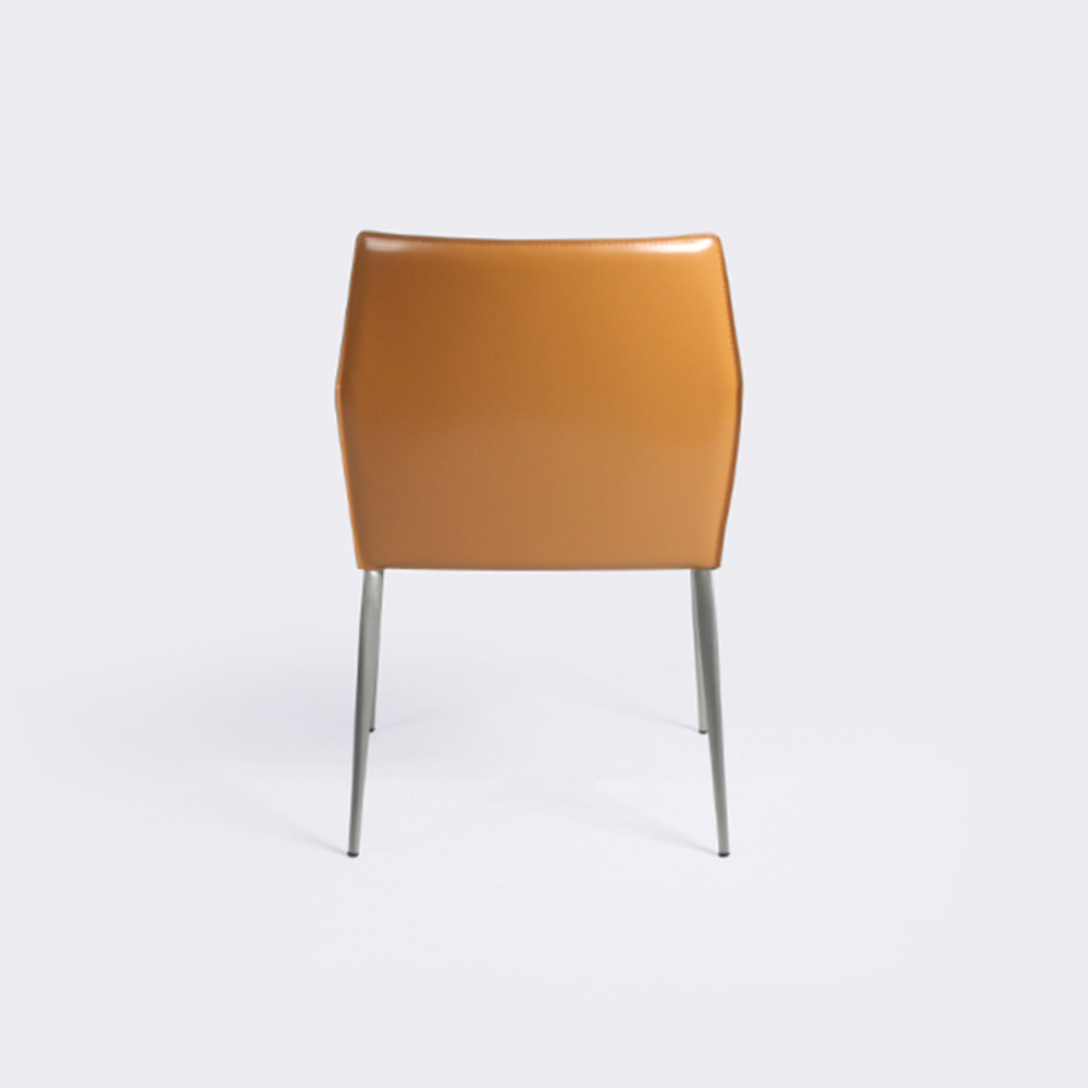 주노 암체어. Juno armchair (머스타드)