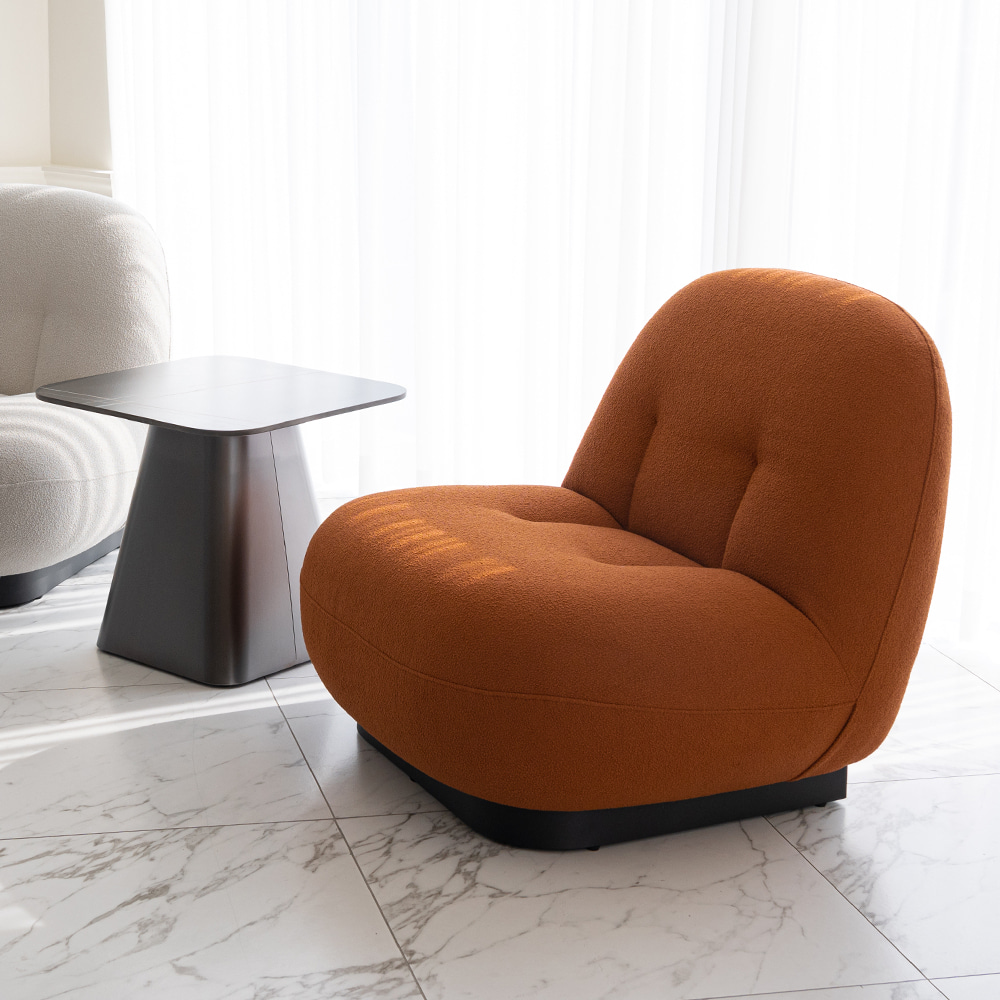 줌 라운지 체어. Zoom lounge chair (카멜)