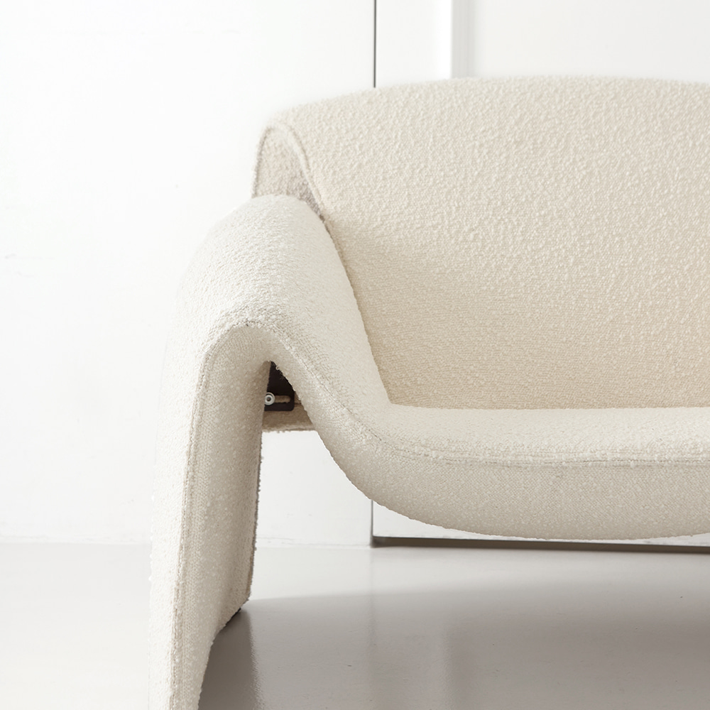 테일러 라운지 체어. Taylor lounge chair (아이보리)