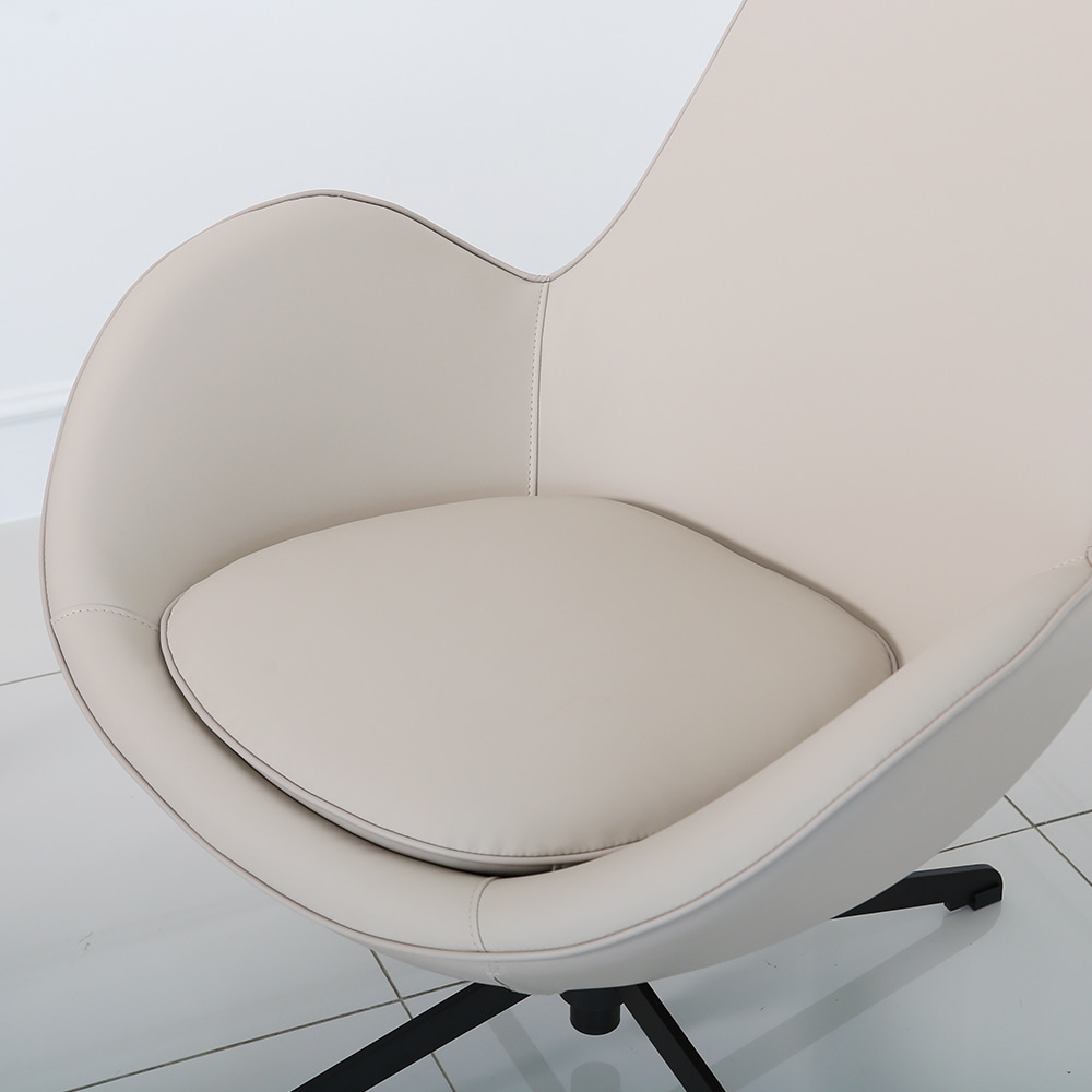 메이 라운지체어. May lounge chair (베이지)