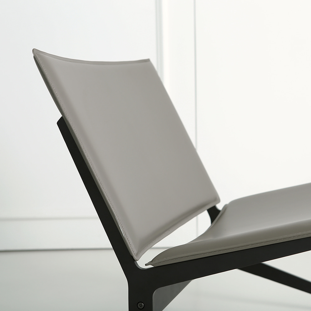 스팅 라운지 체어. Sting Lounge chair (그레이)