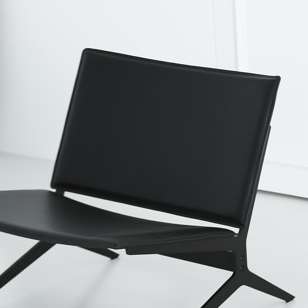 스팅 라운지 체어. Sting Lounge chair (블랙)