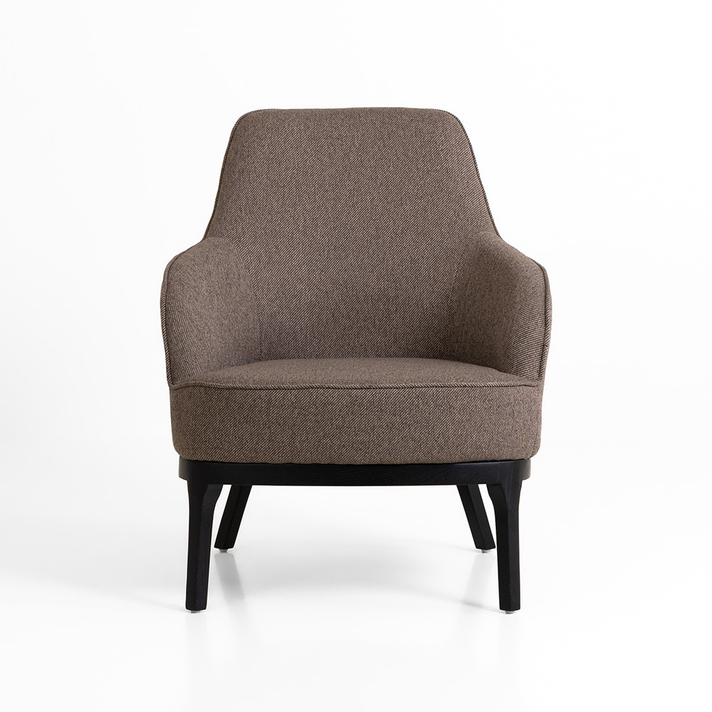 마인 라운지 체어. Mine lounge chair