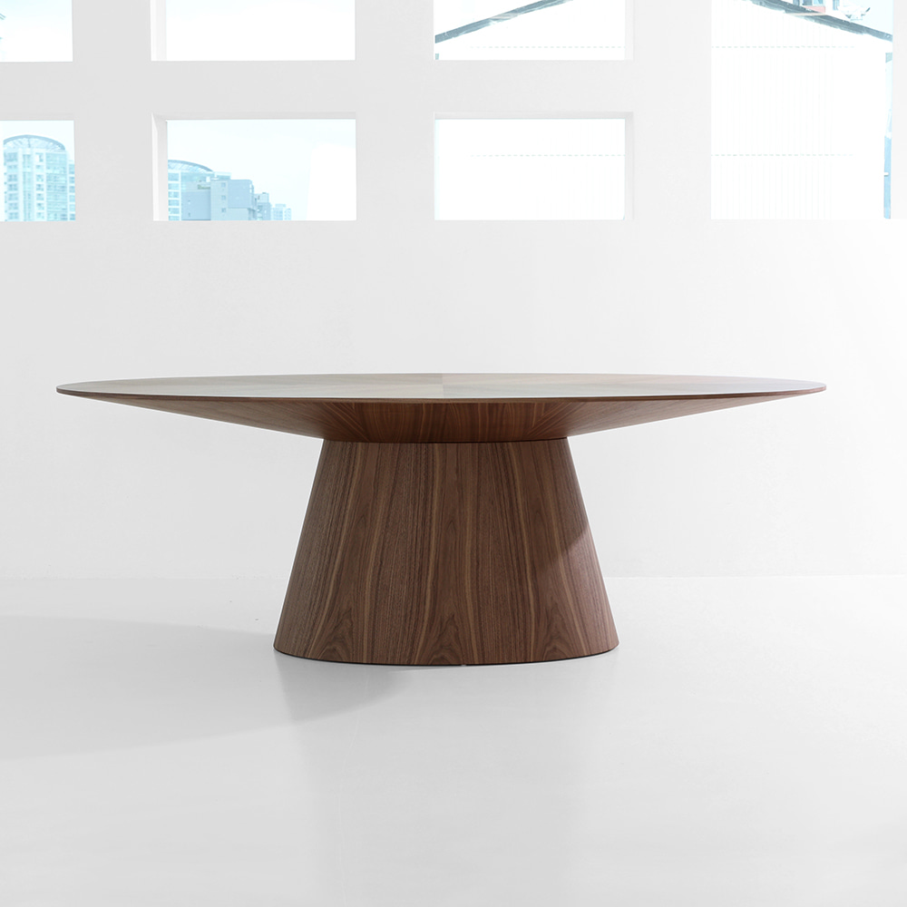 우노 오벌 테이블. Uno oval table (월넛)