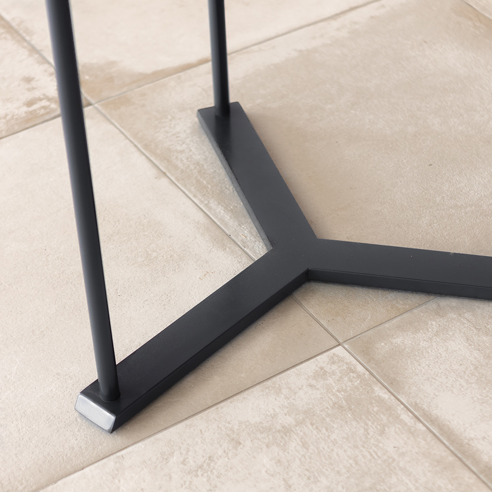 와이 다이닝 테이블. Y dining table (블랙)