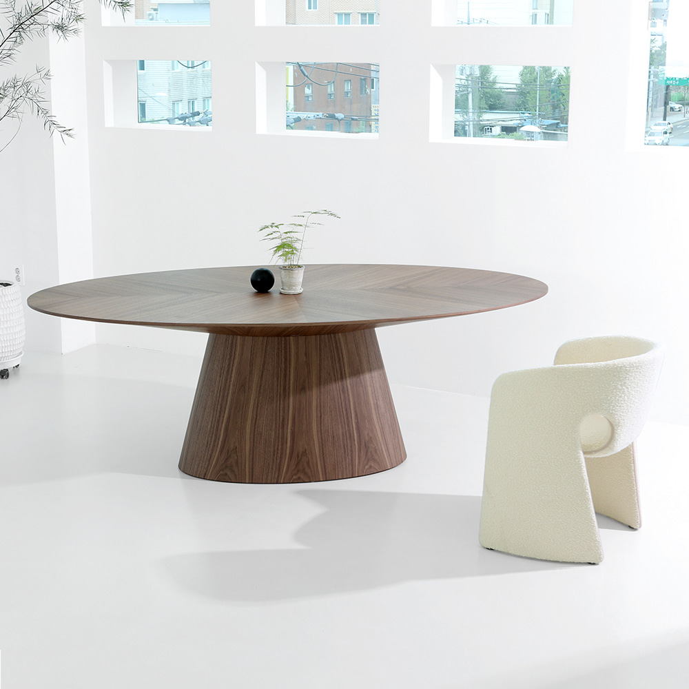 우노 오벌 테이블. Uno oval table (월넛)