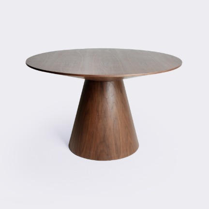 우노 다이닝 테이블. Uno dining table (월넛)