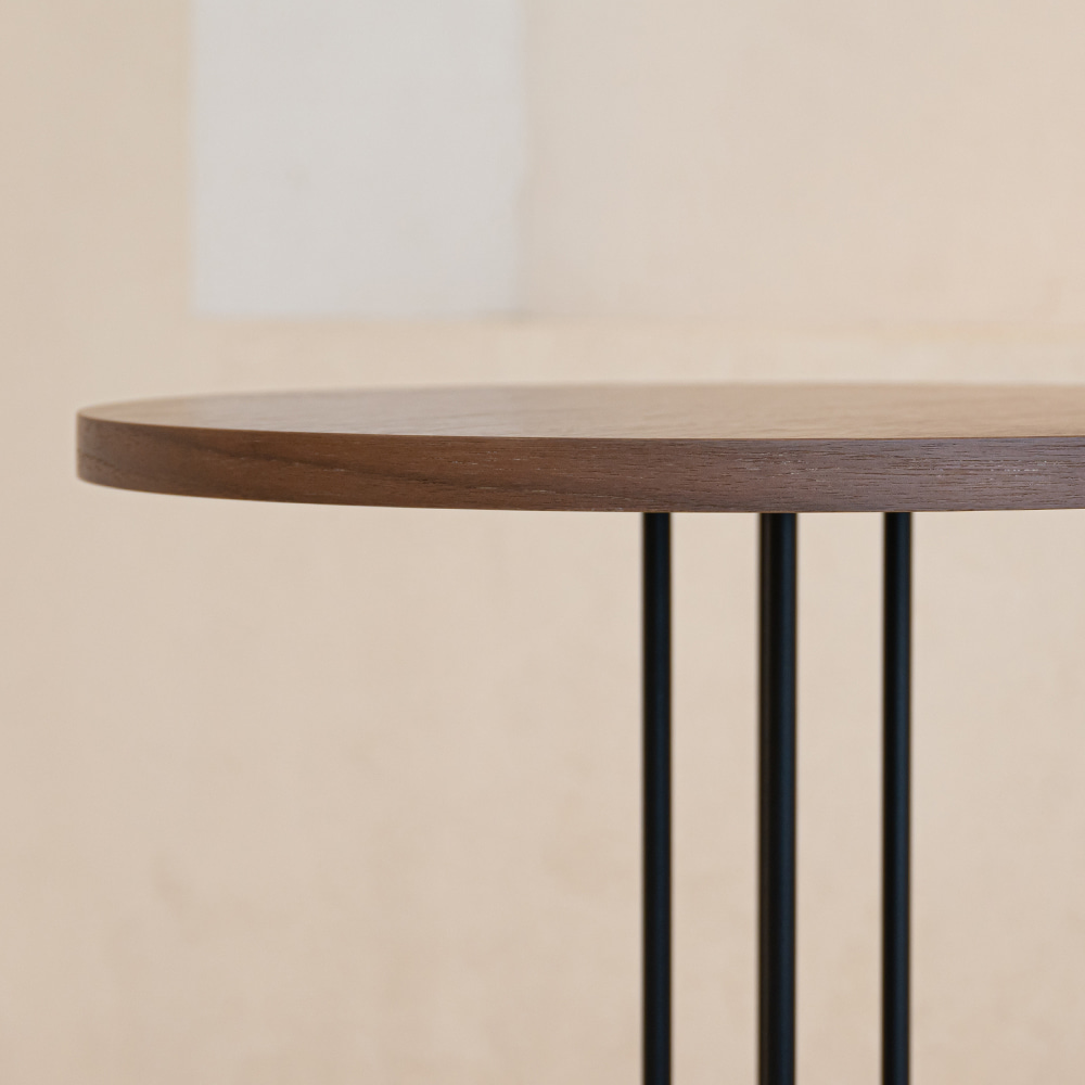 룽고 사이드 테이블. Lungo Side Table (월넛)