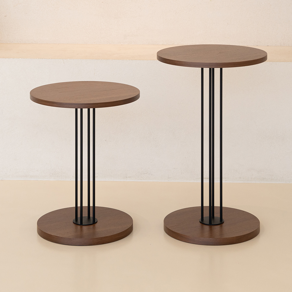 룽고 사이드 테이블. Lungo Side Table (월넛)