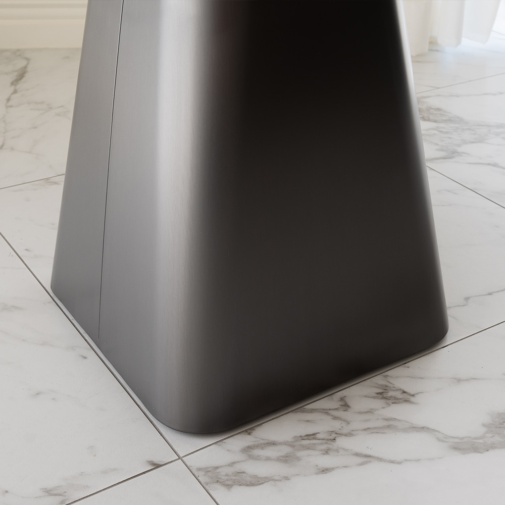 클리프 사이드 테이블. Cliff side table (블랙세라믹 / 헤어라인 발색)