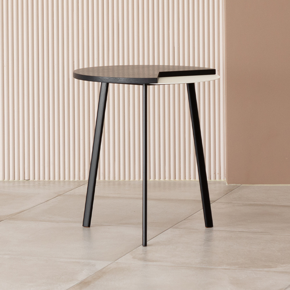 팩맨 사이드 테이블. Packman side table (화이트블랙)