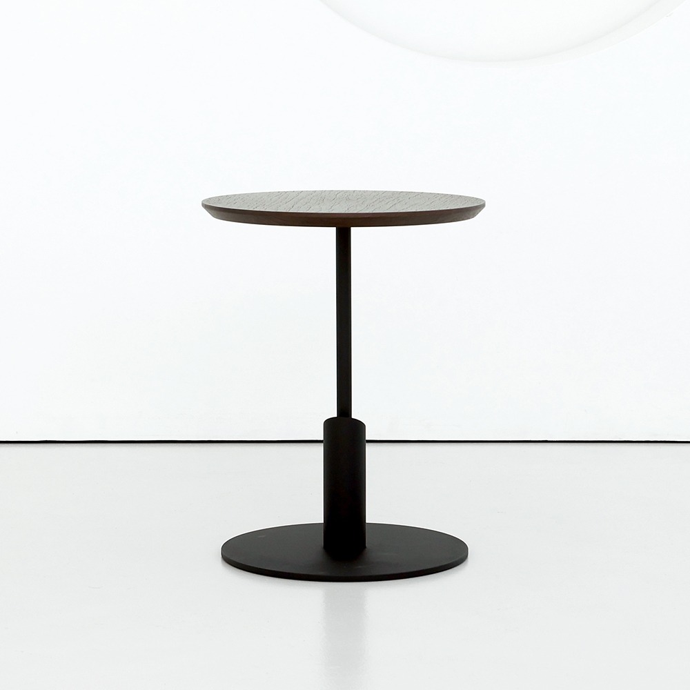 비숍 로우 테이블. Bishop low table (월넛)