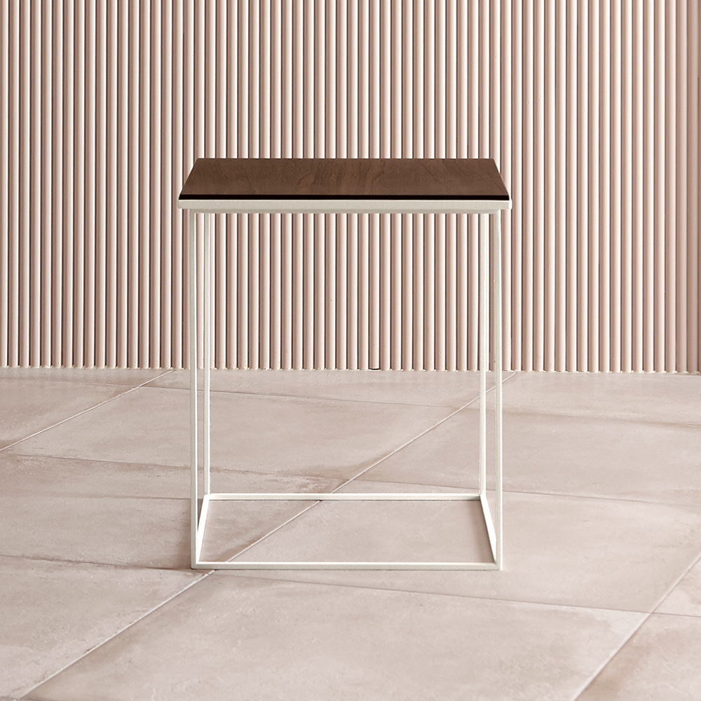 윌 사이드 테이블. Will side table (월넛)