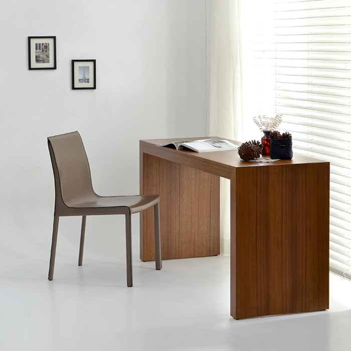 마룬 체어. Maroon chair (샌드)