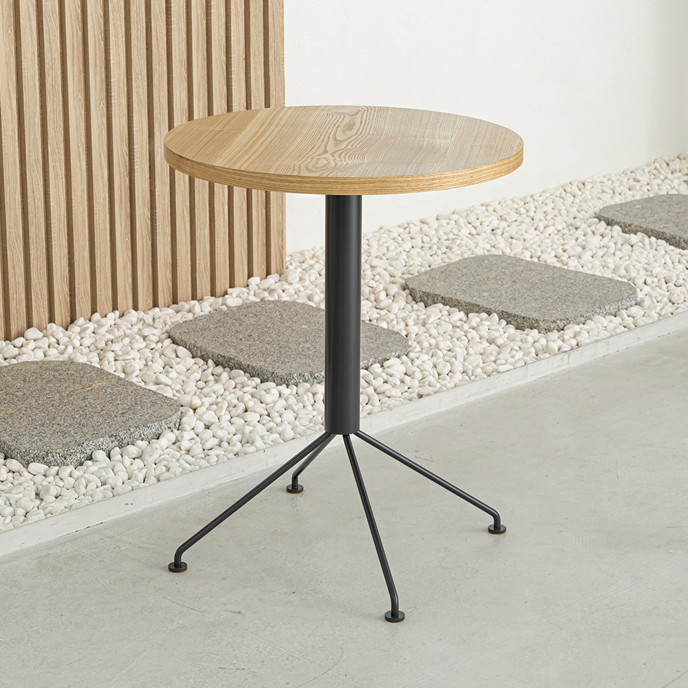 해시 다이닝 테이블. Hash dining table
