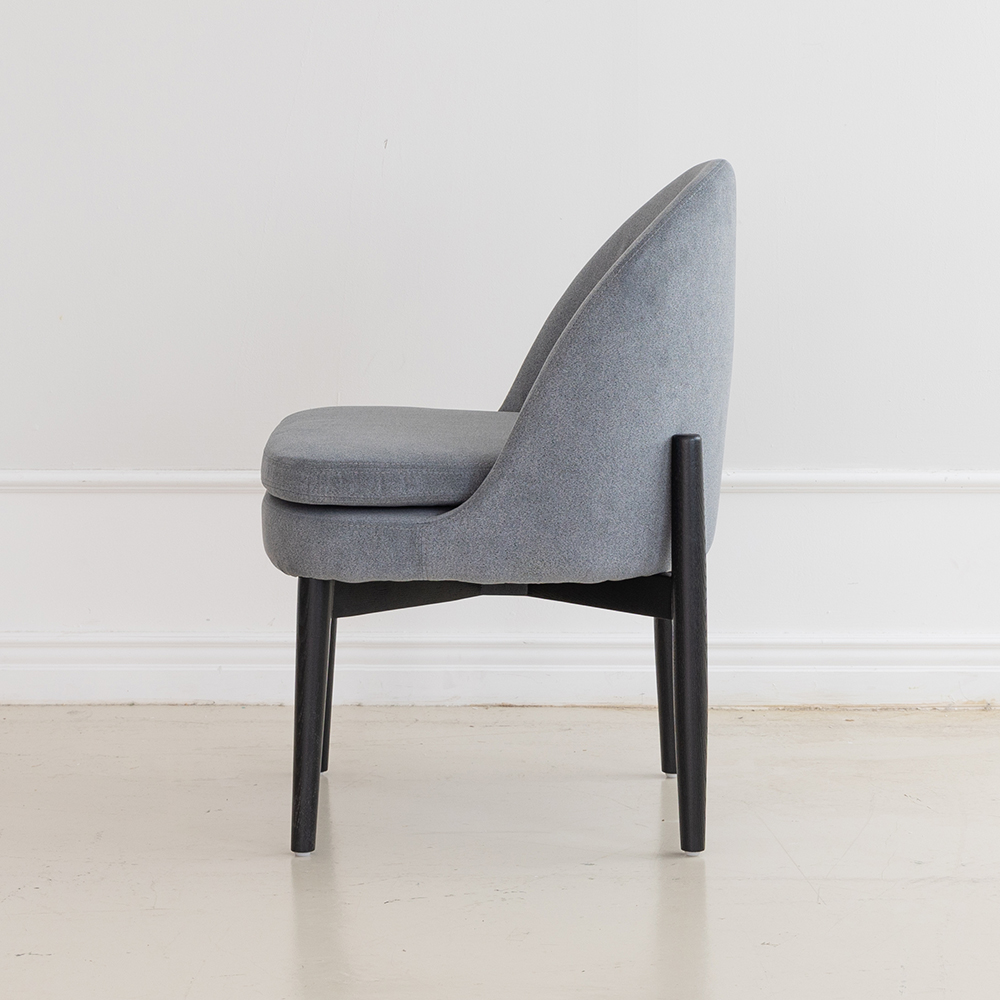 보울 체어. Bowl chair