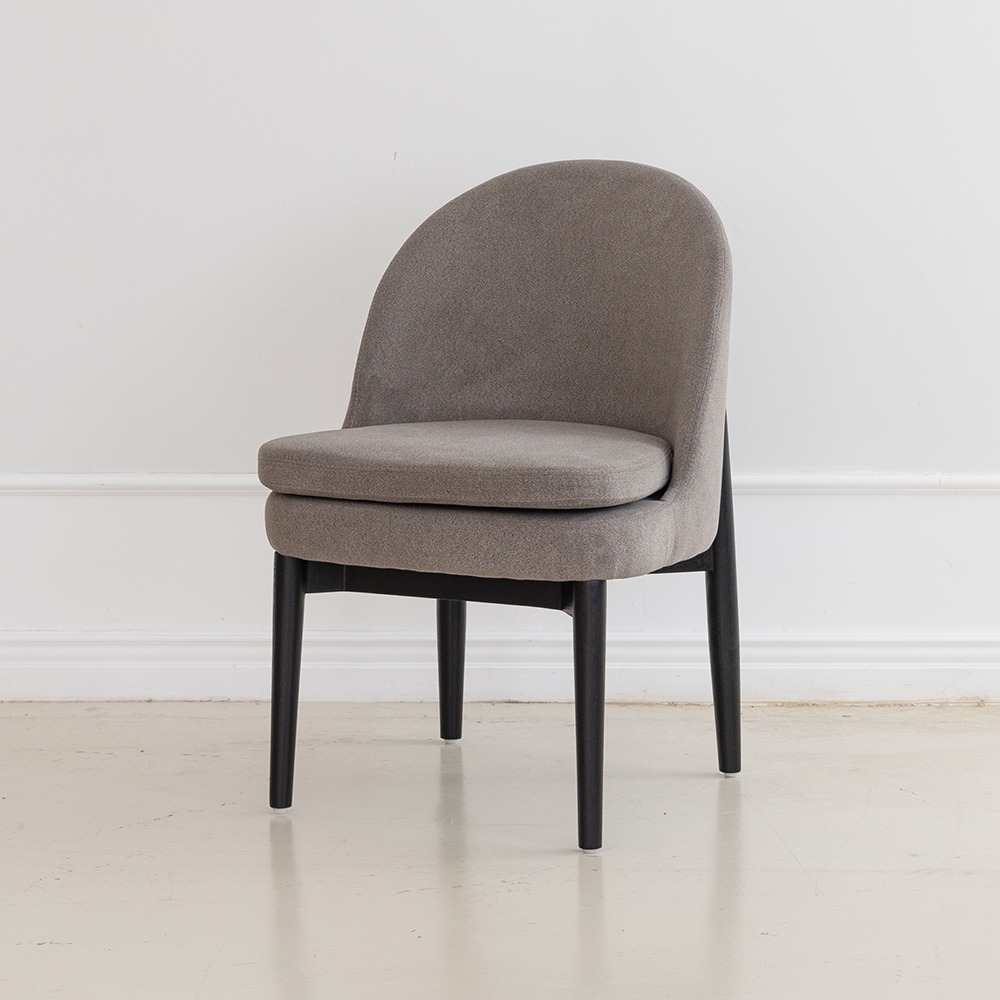 보울 체어. Bowl chair