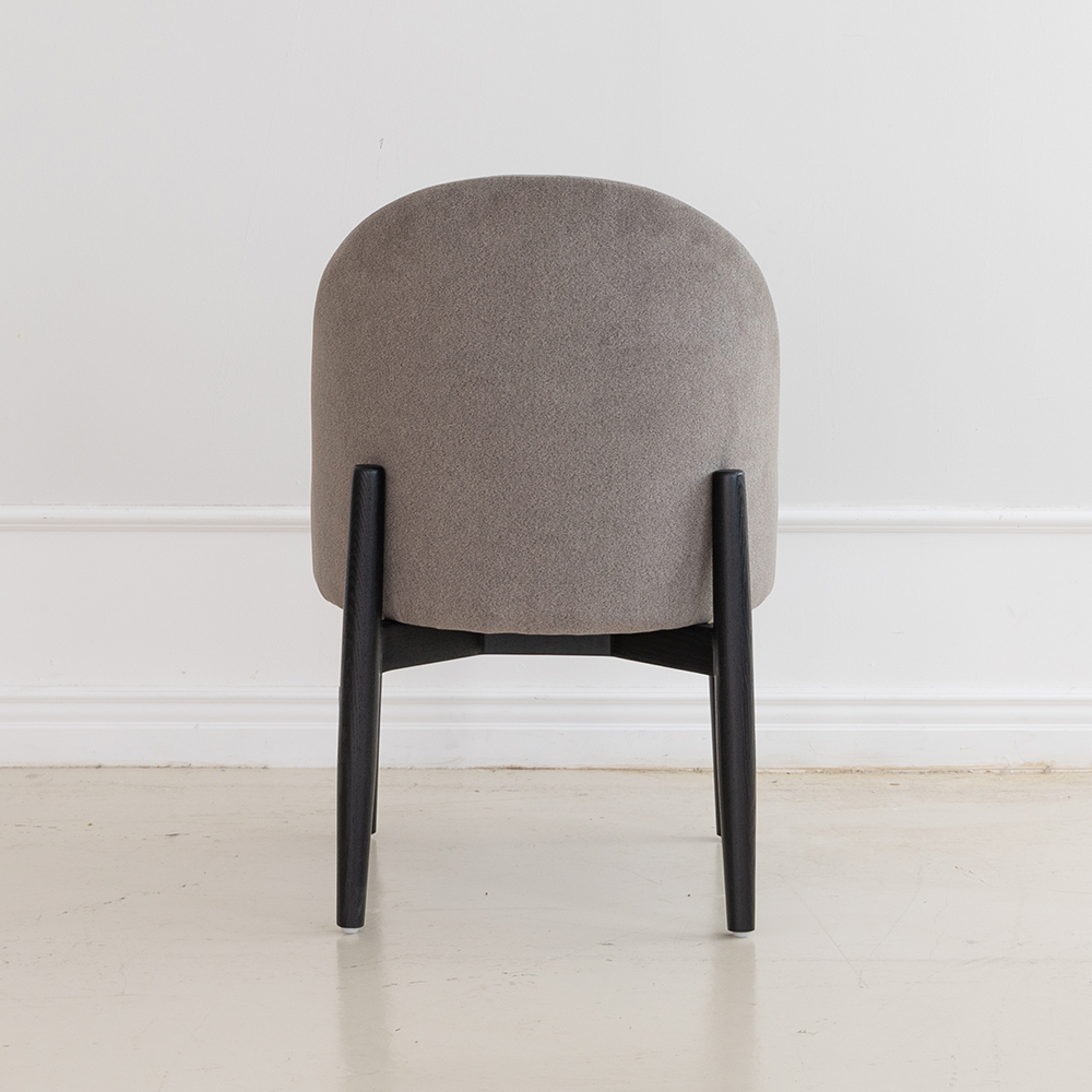 보울 체어. Bowl chair