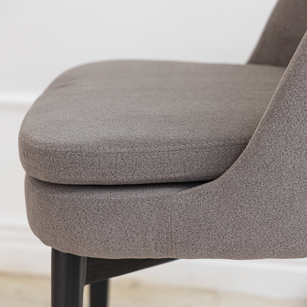 보울 체어. Bowl chair