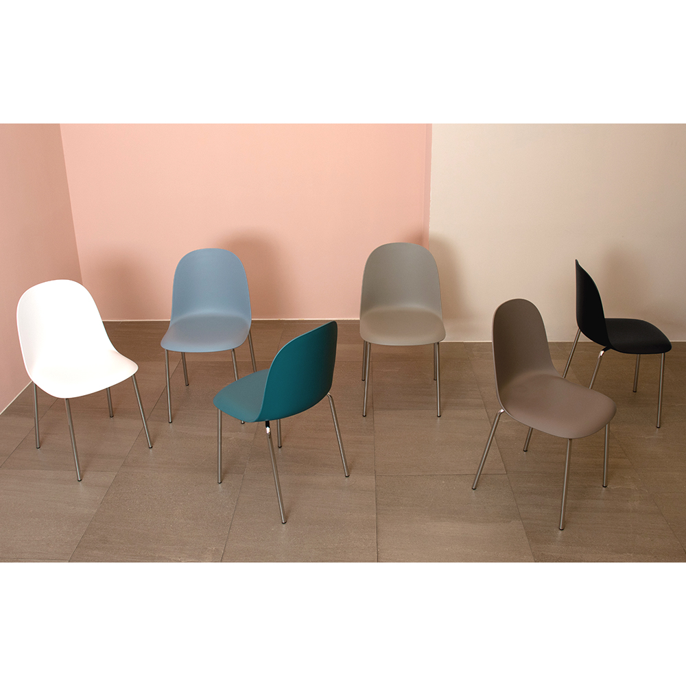 샘 체어. Sam chair