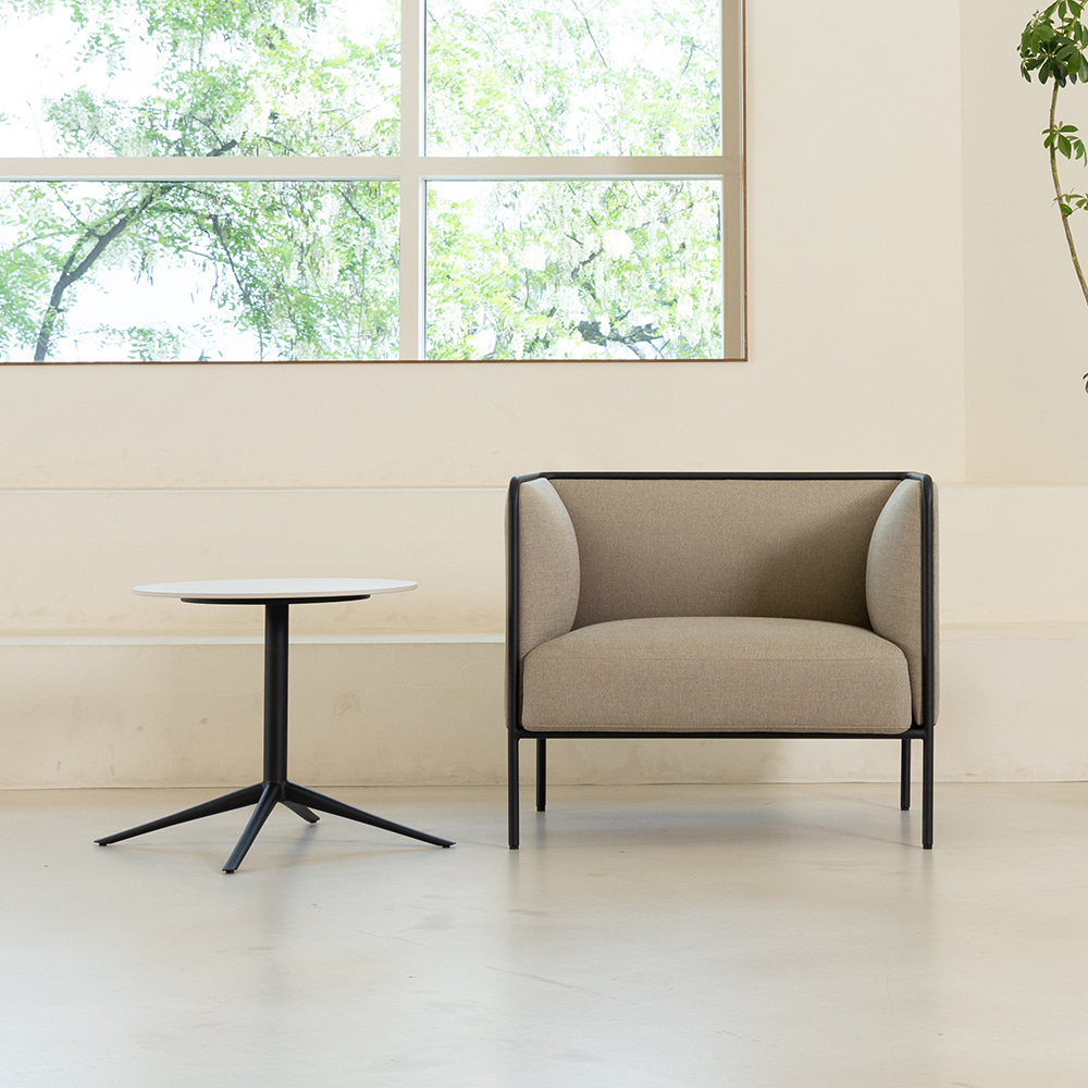 라인 싱글 소파. Line single sofa