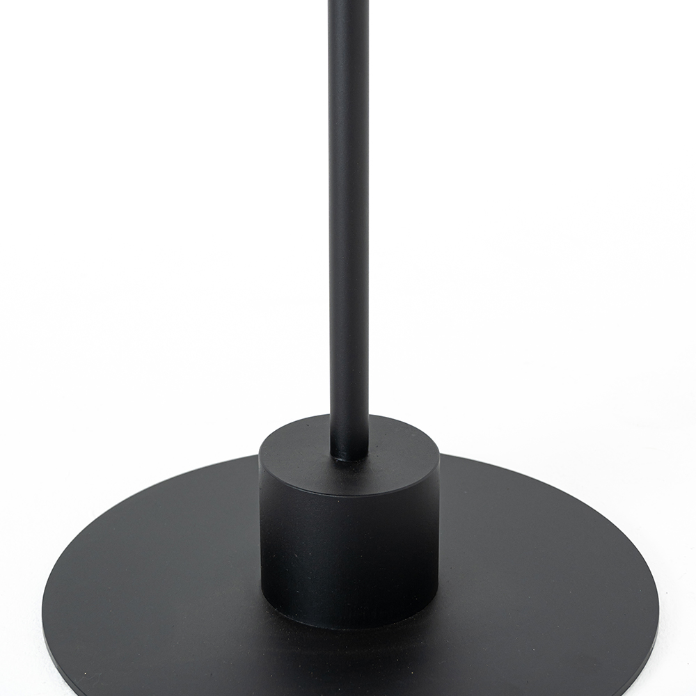 룩 사이드 테이블. Rook side table