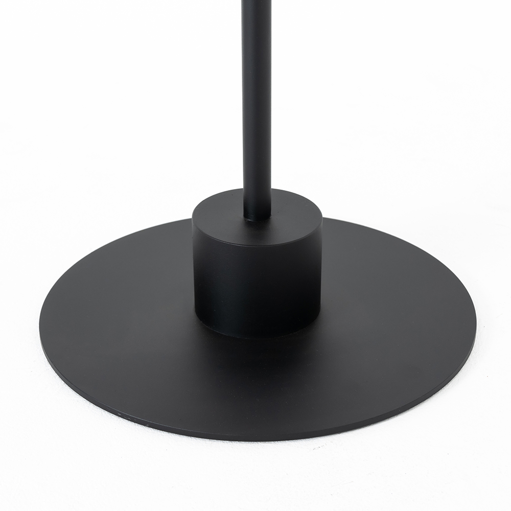 룩 사이드 테이블. Rook side table