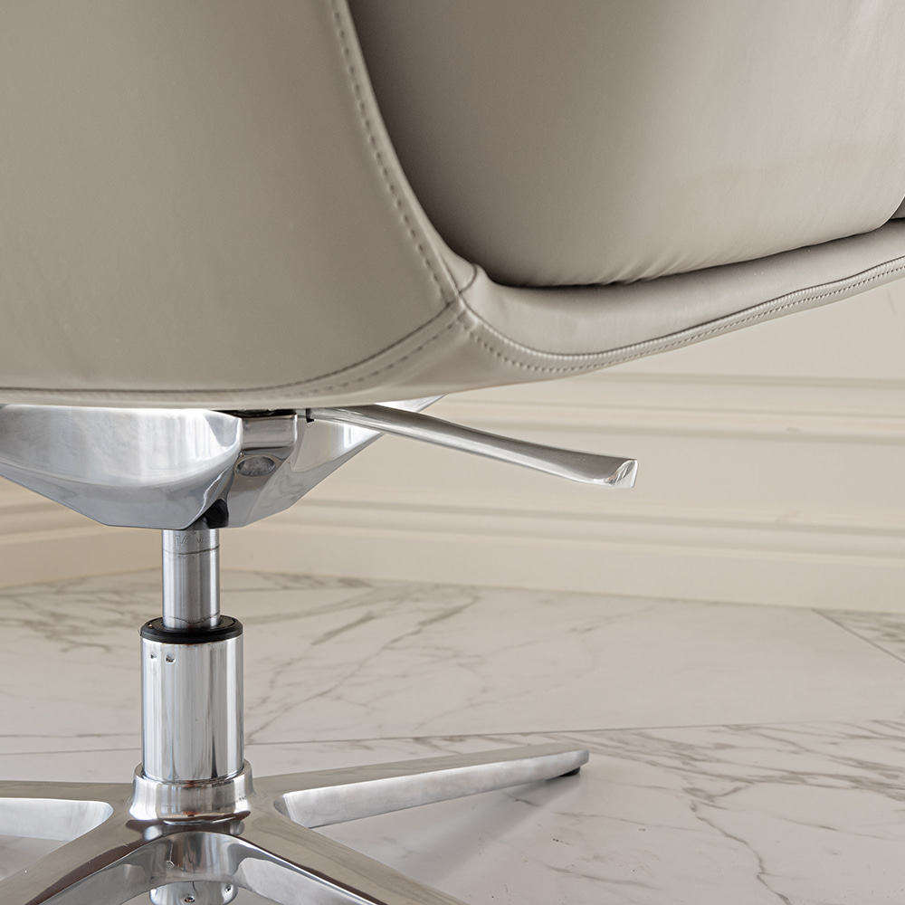 맥스 라운지 체어. Max lounge chair