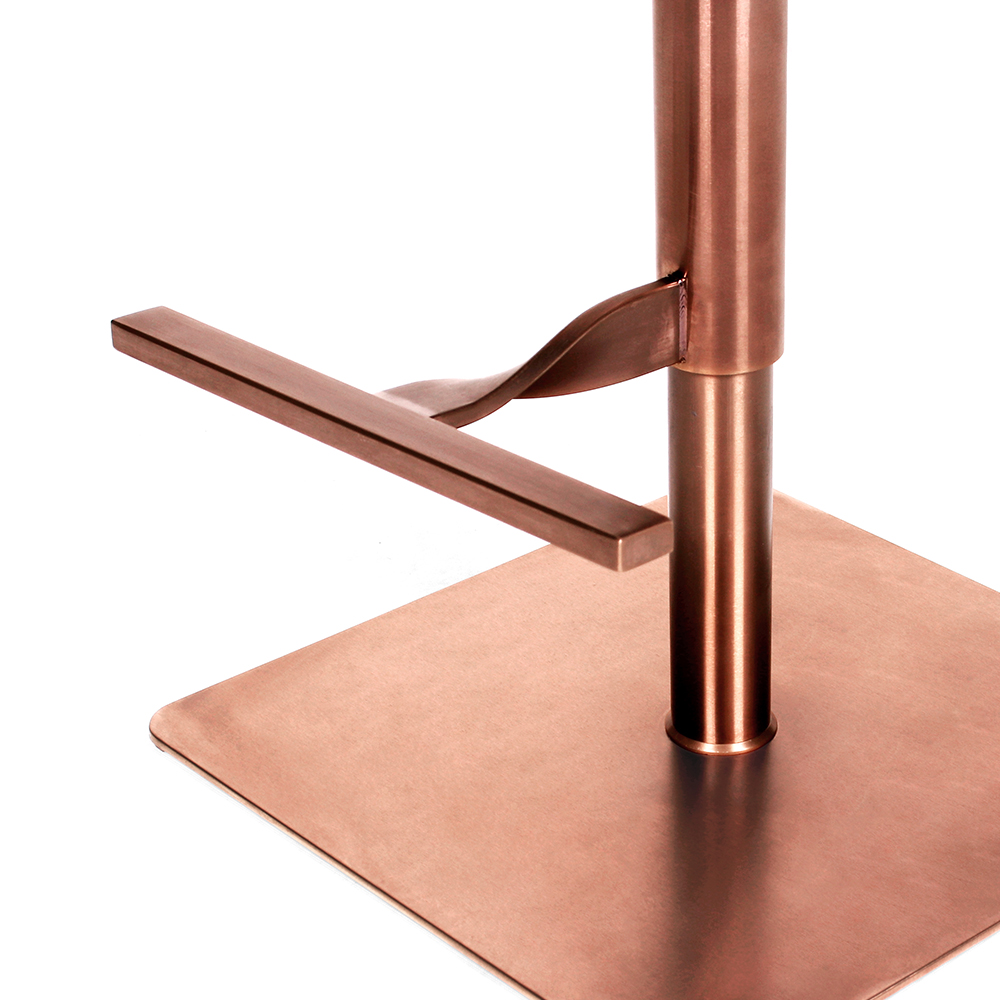 릴렉싱 바체어. Relaxing barchair