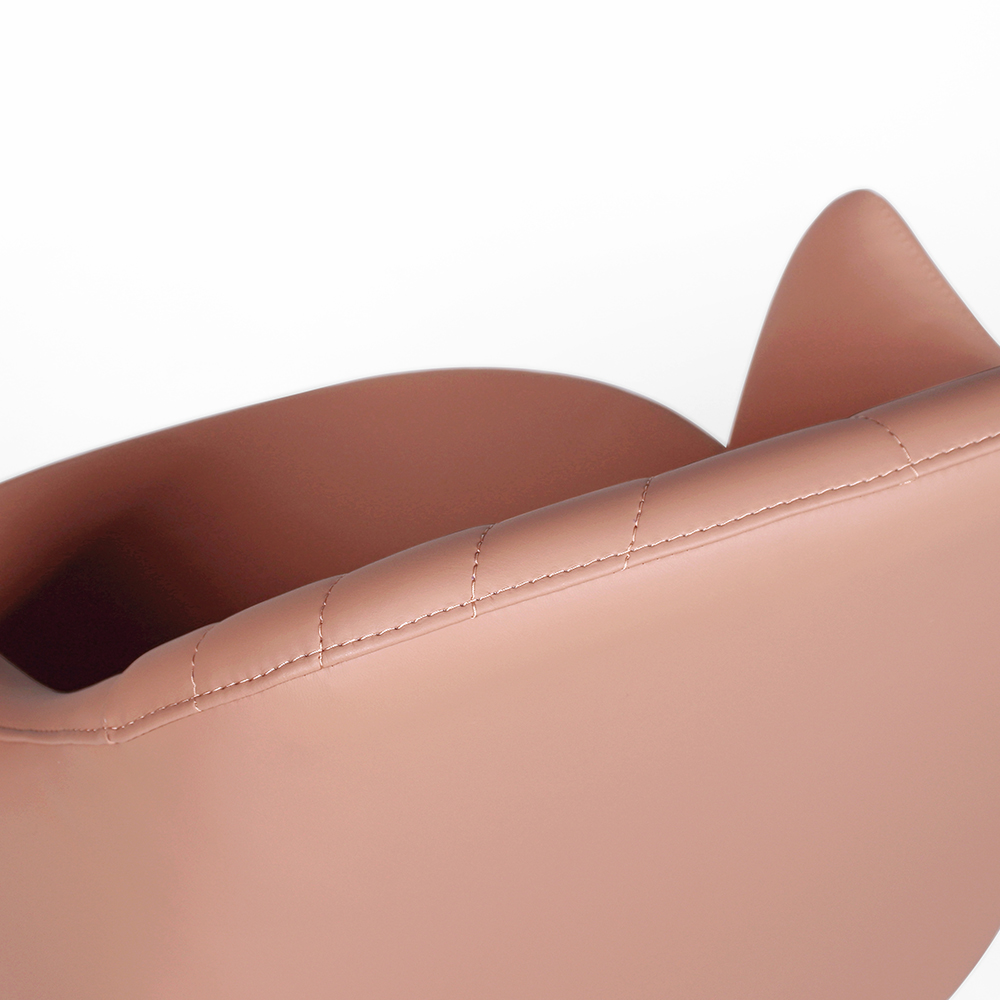 릴렉싱 바체어. Relaxing barchair