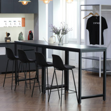 디셀 카페&바 테이블