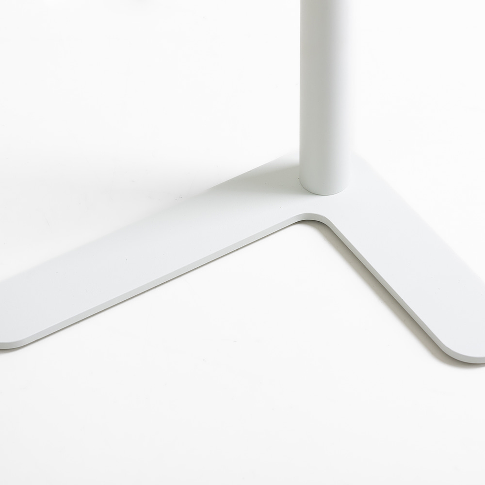 앵글 사이드 테이블. Angle Side Table