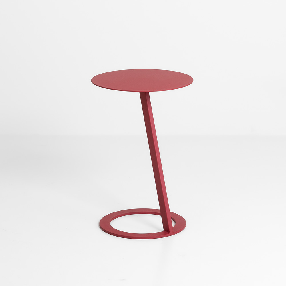 서클 사이드 테이블. Circle Side Table