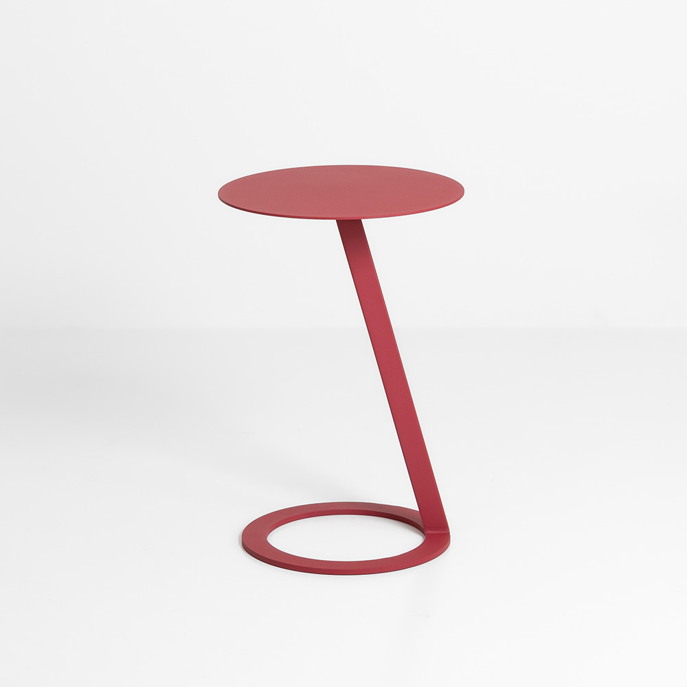 서클 사이드 테이블. Circle Side Table