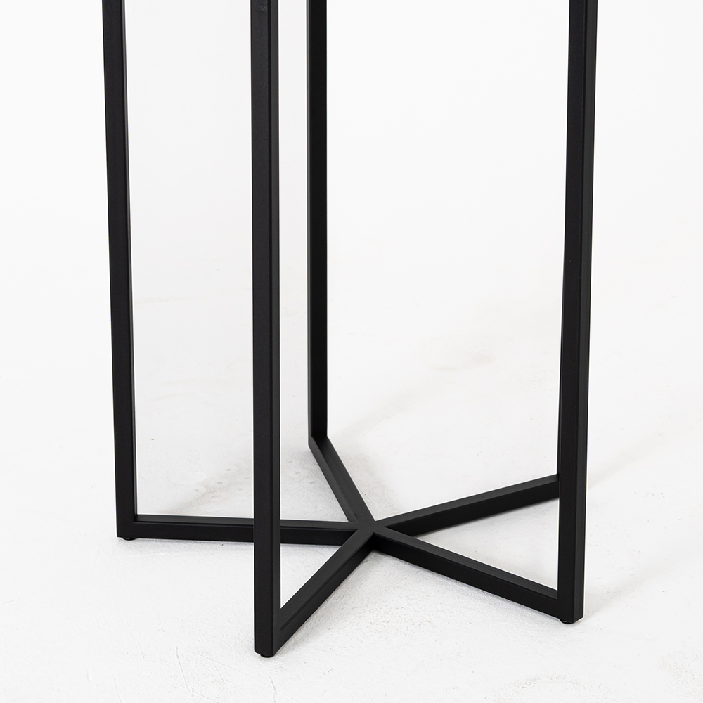 애스터 사이드 테이블. Aster side table