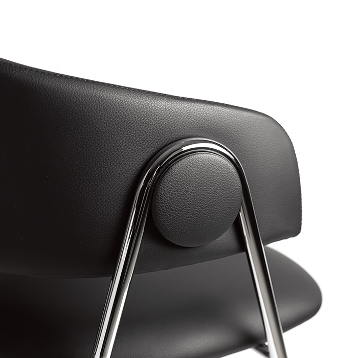 오리나 철재 의자