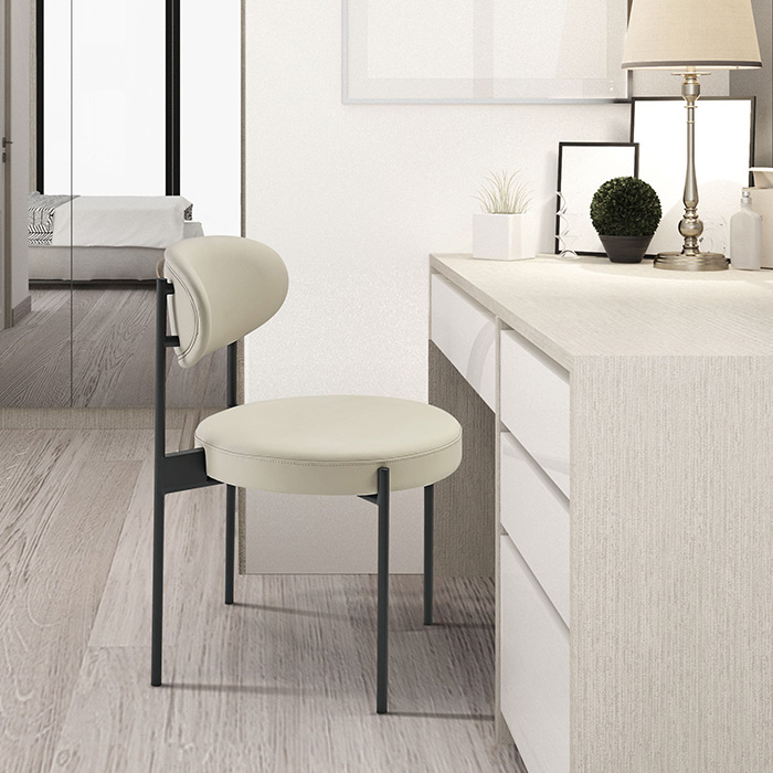 폰스 철재 의자