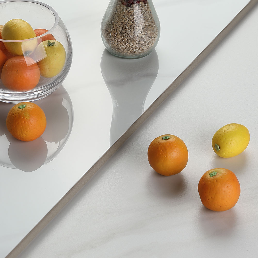 에끌라 유/무광 세라믹 테이블(50R)