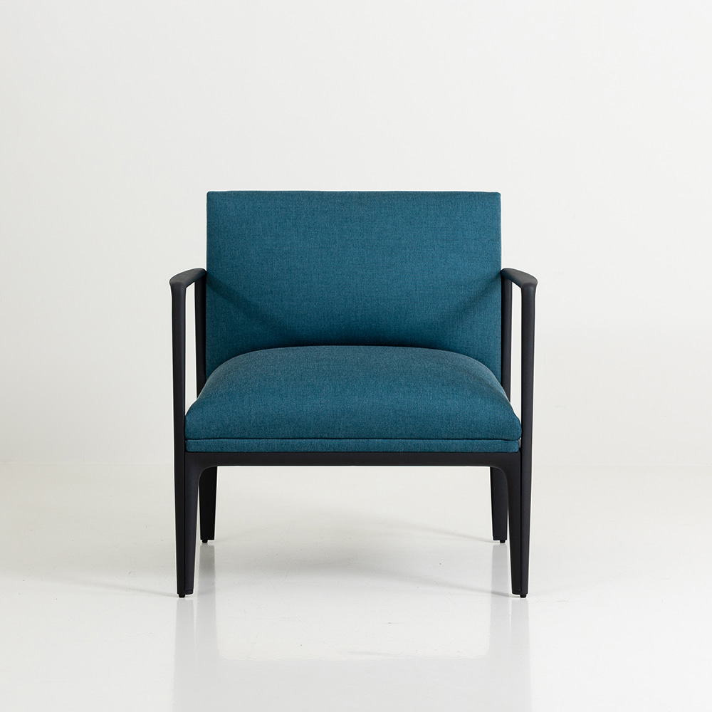 팜 알루미늄 암 소파. Fam Aluminium Arm Sofa