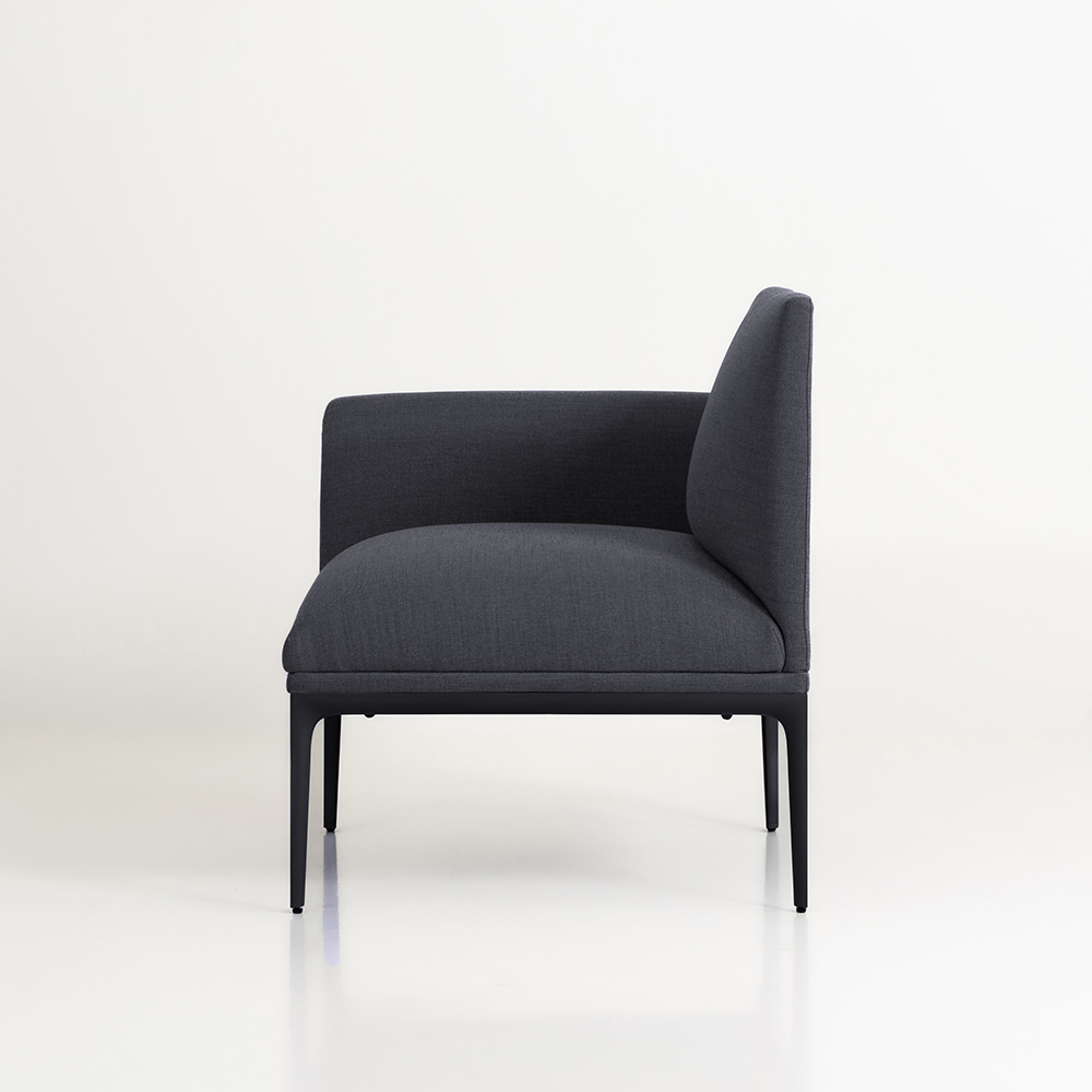 팜 커브드 암 소파[R]. Fam Curved Arm Sofa[Right]